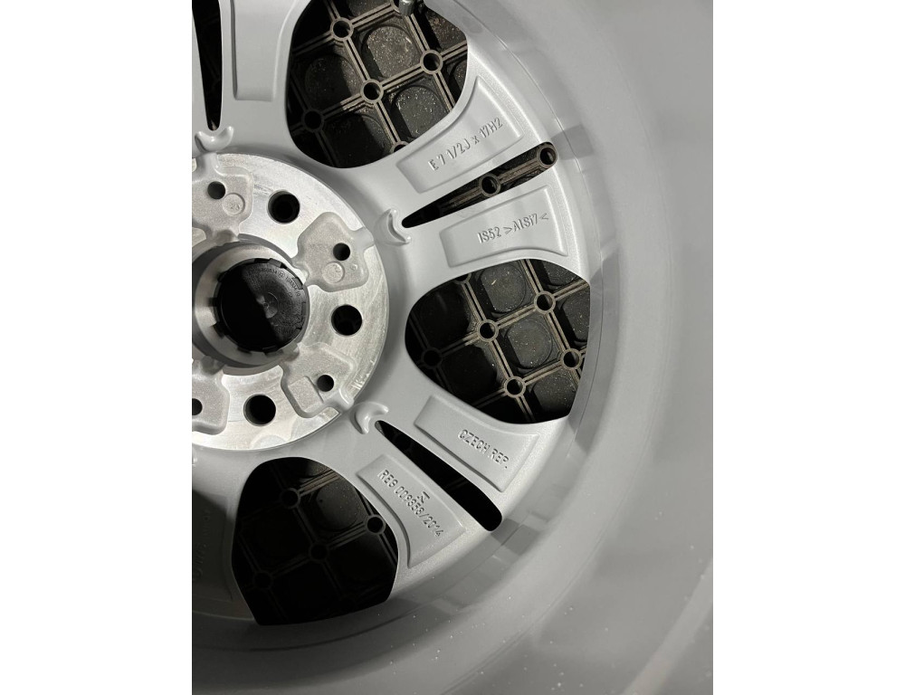 ДИСКИ BMW 6856065 R17 7.5J PCD 5X112 ET52 DIA66.6 S