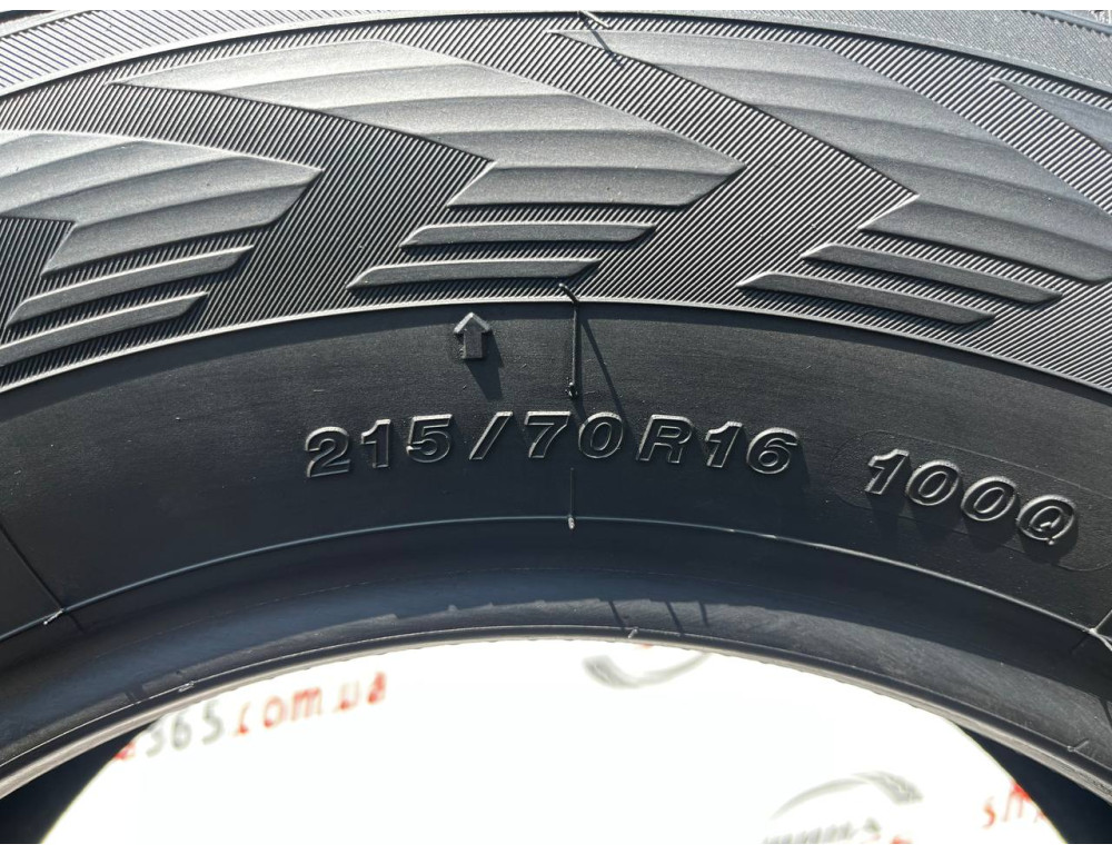 215/70 R16 YOKOHAMA ICE GUARD G075 7mm