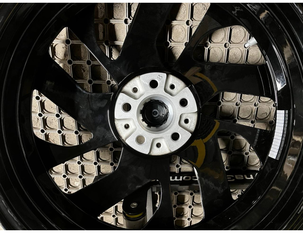 ДИСКИ BMW 6856894 R19 5J PCD 5X112 ET43 DIA66.6 BKF