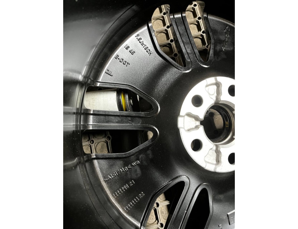 ДИСКИ JAGUAR J9D3-1007-NA R18 7.5J PCD 5X108 ET45 DIA63.4 GMF