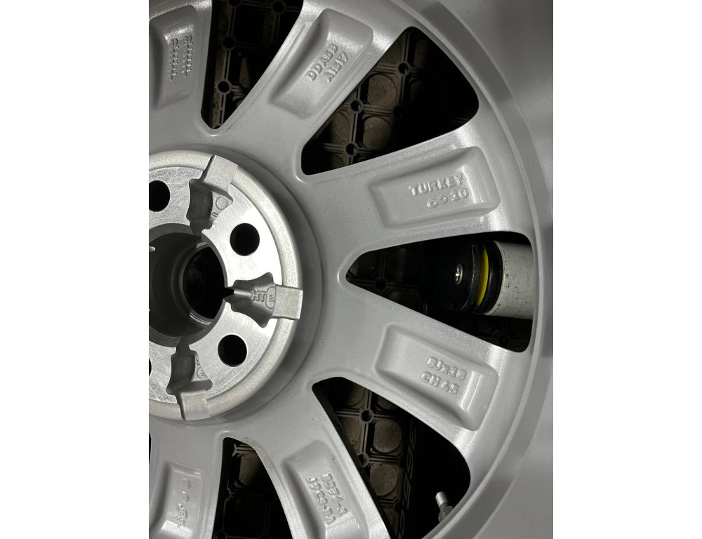 ДИСКИ JAGUAR 8276-1J9C3-BA R18 8J PCD 5X108 ET45 DIA63.4 S