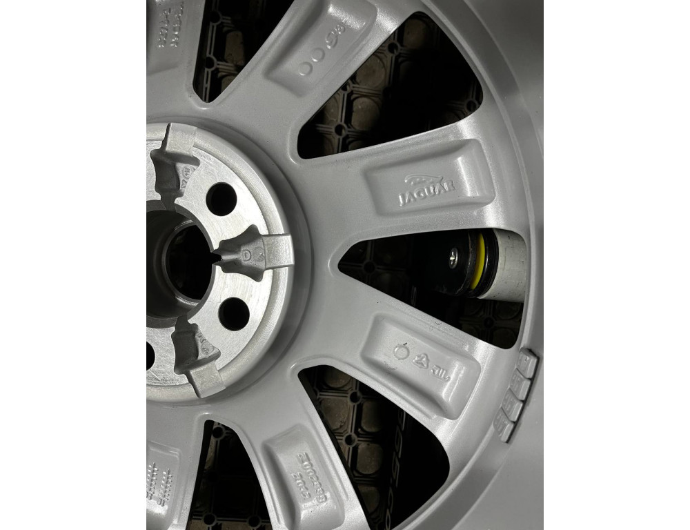 ДИСКИ JAGUAR 8276-1J9C3-BA R18 8J PCD 5X108 ET45 DIA63.4 S