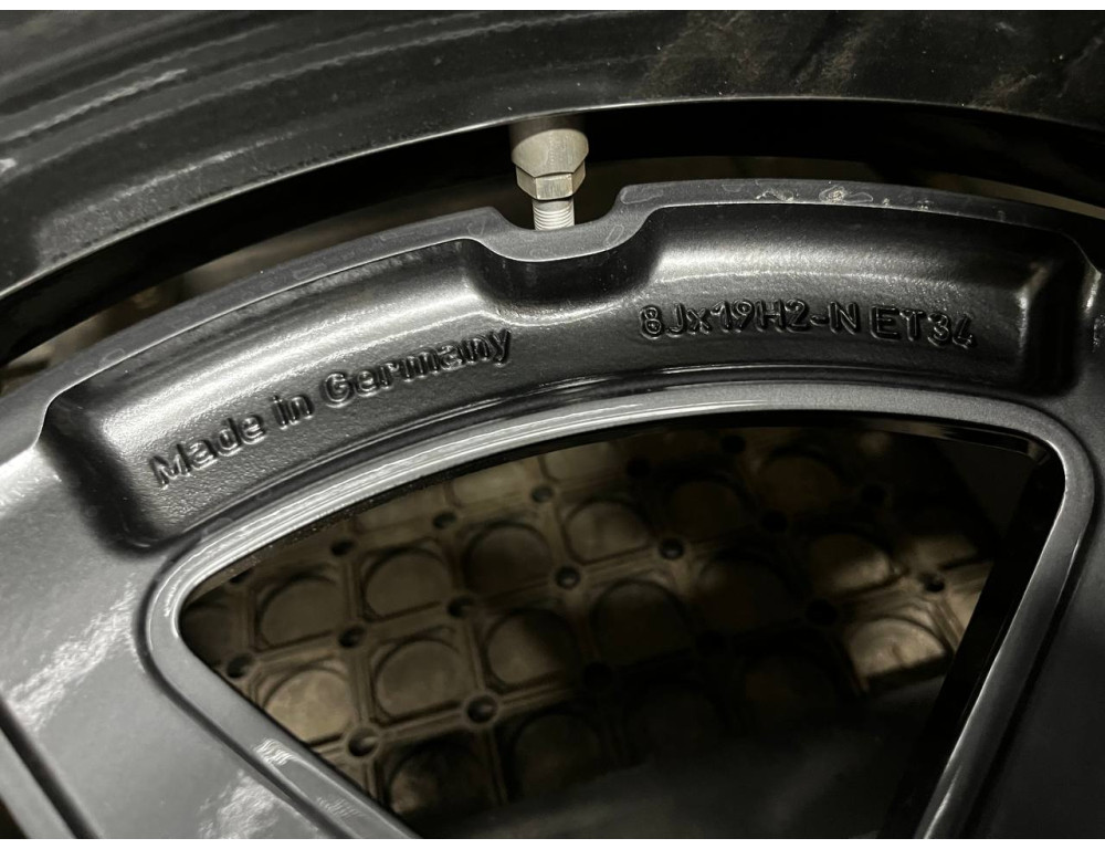 ДИСКИ БУ MERCEDES AMG A2934010700 R19 8J PCD 5X112 ET34 DIA66.6 GMF