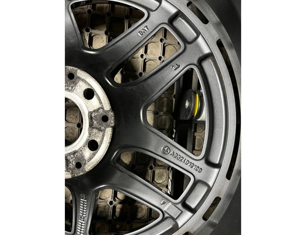 ДИСКИ БУ MERCEDES AMG A2324012100 R20 9.5J PCD 5X112 ET53.5 DIA66.6 GMF