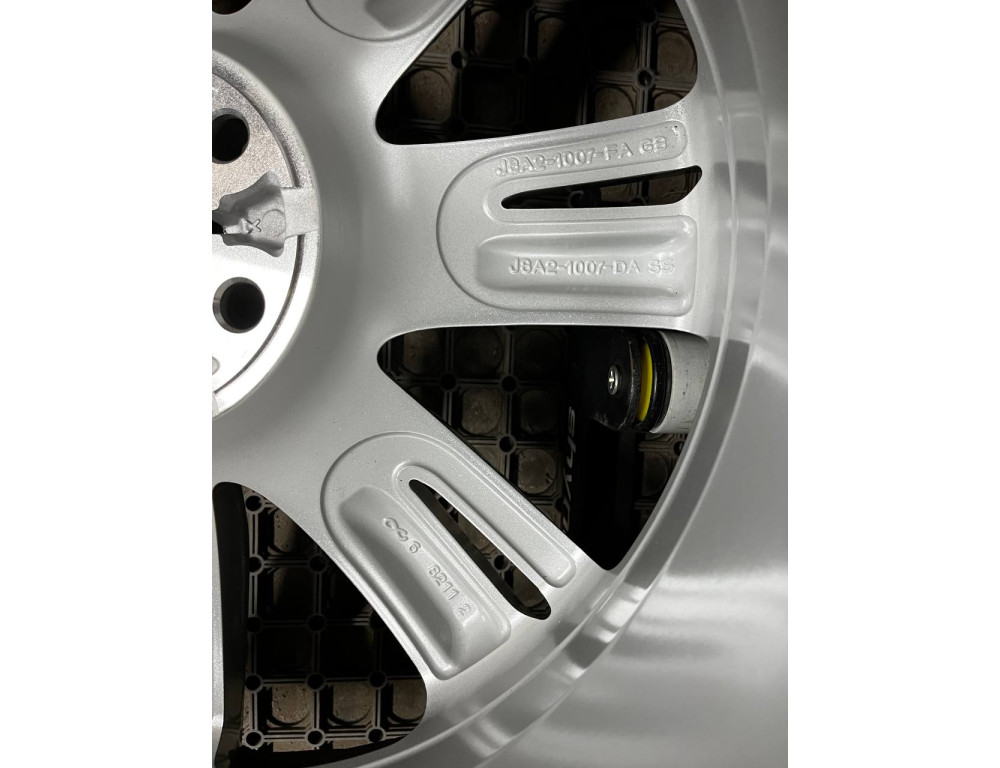 ДИСКИ LAND ROVER J8A2-1007-FA GB R20 8.5J PCD 5X108 ET45 DIA63.3 S