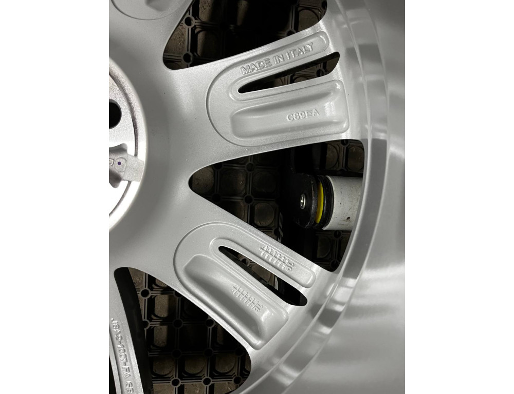 ДИСКИ LAND ROVER J8A2-1007-FA GB R20 8.5J PCD 5X108 ET45 DIA63.3 S