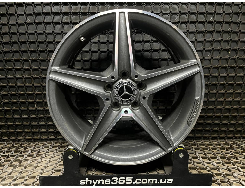 ДИСКИ БУ MERCEDES AMG A2054011100 R18 7.5J PCD 5X112 ET44 DIA66.6 GMF