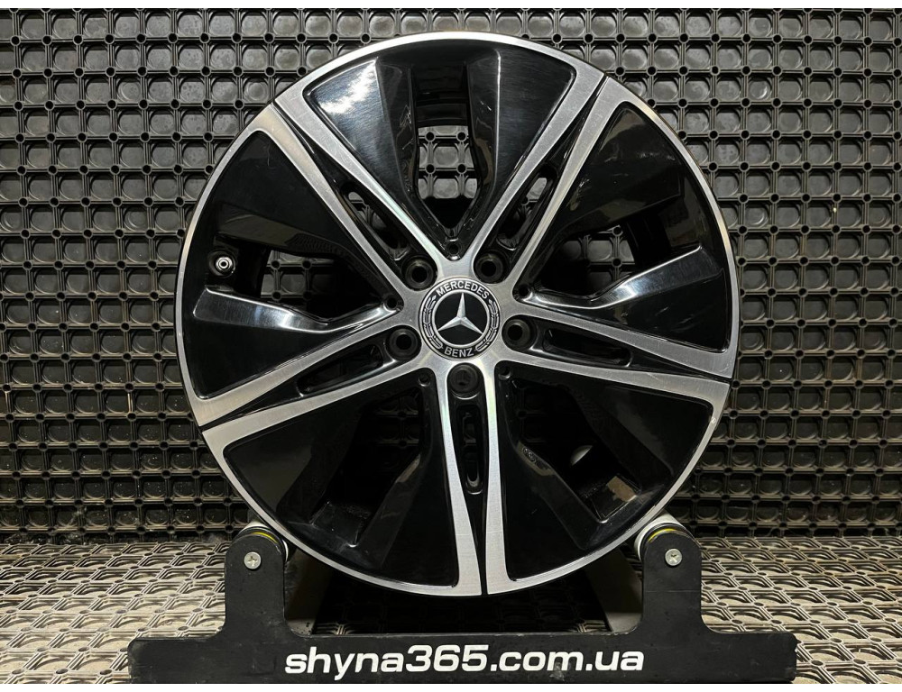 ДИСКИ БУ MERCEDES A1774010500 R18 7.5J PCD 5X112 ET49 DIA66.6 BKF