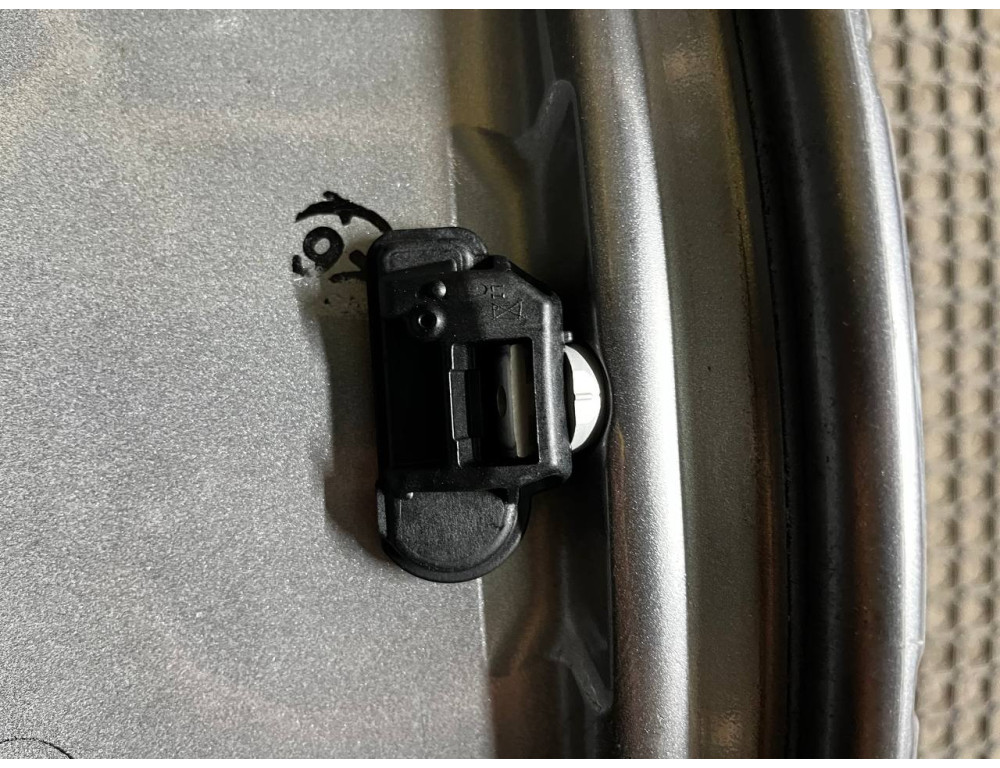 ДИСКИ БУ MERCEDES AMG A2534011800 R19 8J PCD 5X112 ET38 DIA66.6 GMF