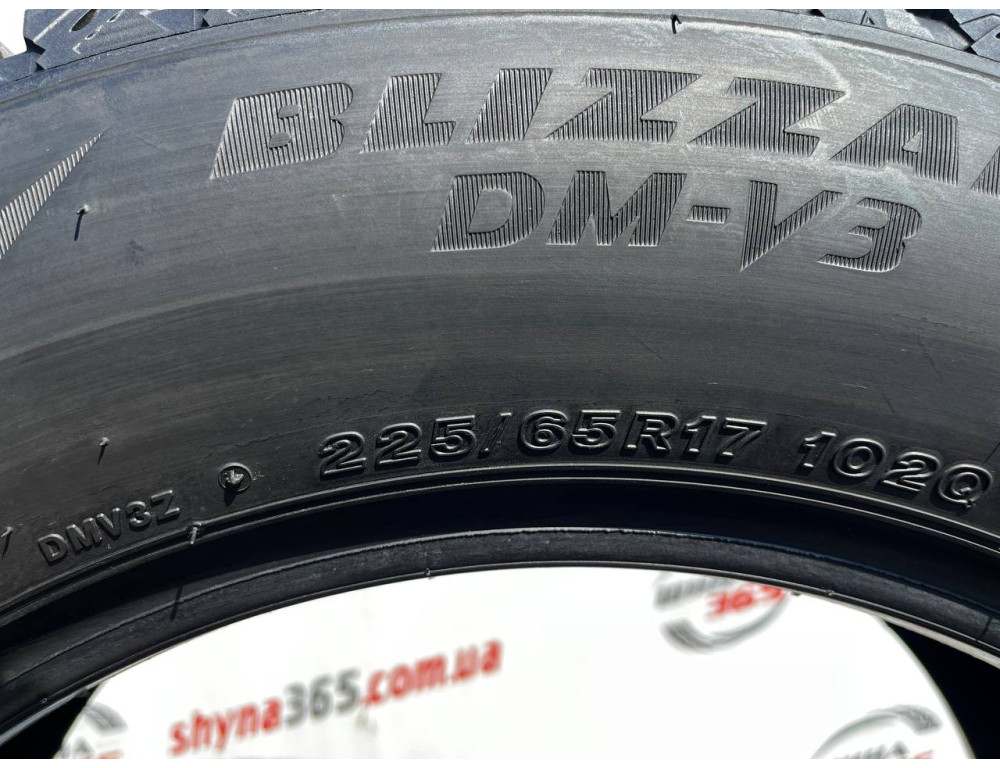 225/65 R17 BRIDGESTONE BLIZZAK DM-V3 9mm