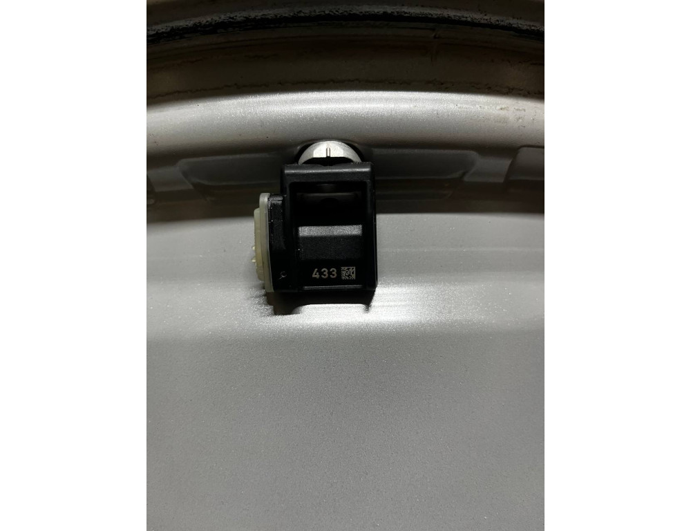 ДИСКИ БУ MERCEDES A2134011100 R18 8J PCD 5X112 ET43 DIA66.6 S