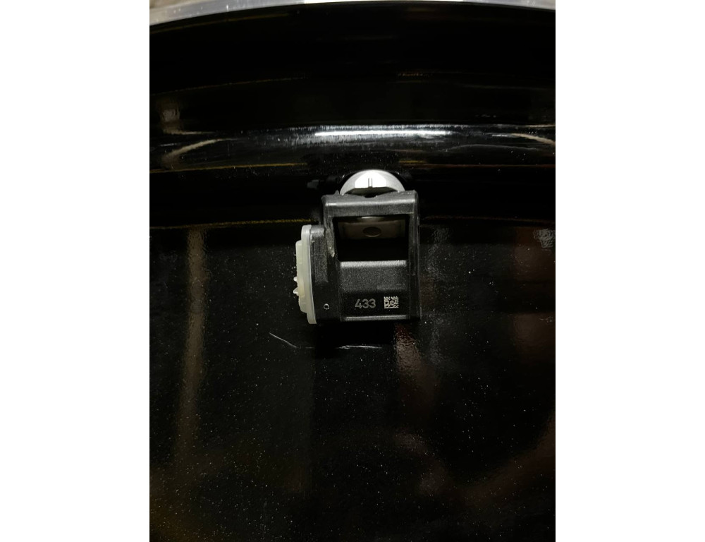 ДИСКИ БУ MERCEDES AMG A4634011700 R20 8.5J PCD 5X130 ET32 DIA84.1 BKF