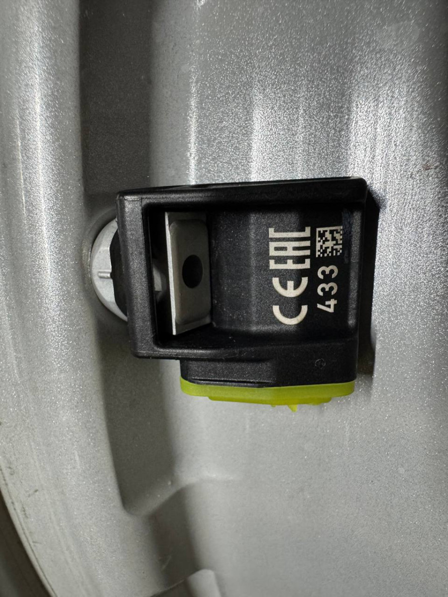 ДИСКИ БУ MERCEDES A2534010900 R19 8J PCD 5X112 ET38 DIA66.6 S