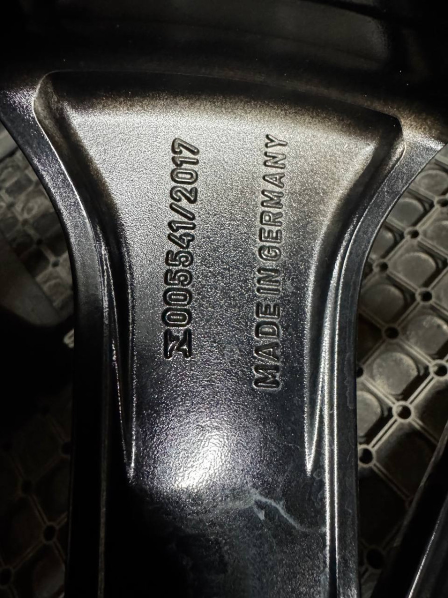 ДИСКИ БУ MERCEDES A2934010500 R20 8.5J PCD 5X112 ET30 DIA66.6 BBGT
