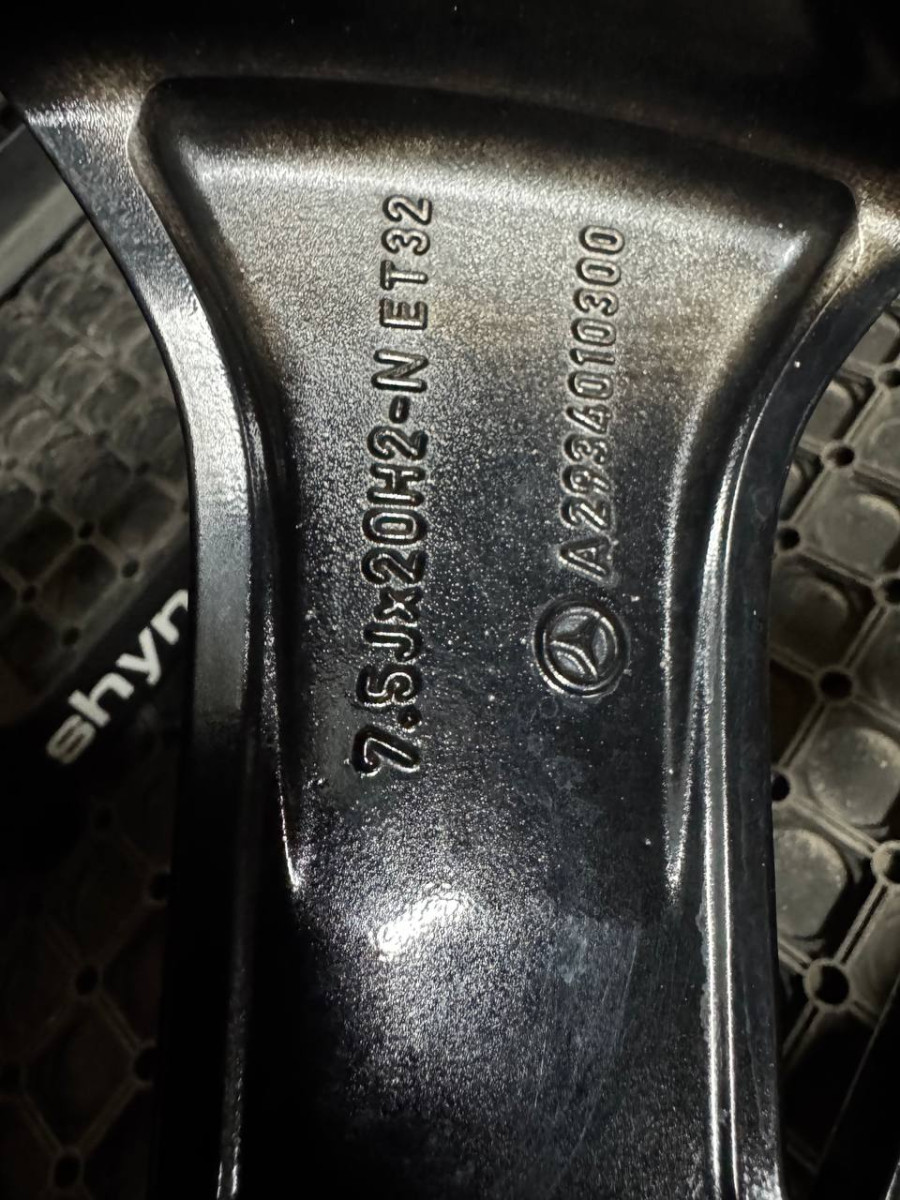 ДИСКИ БУ MERCEDES A2934010300 R20 7.5J PCD 5X112 ET32 DIA66.6 BBGT