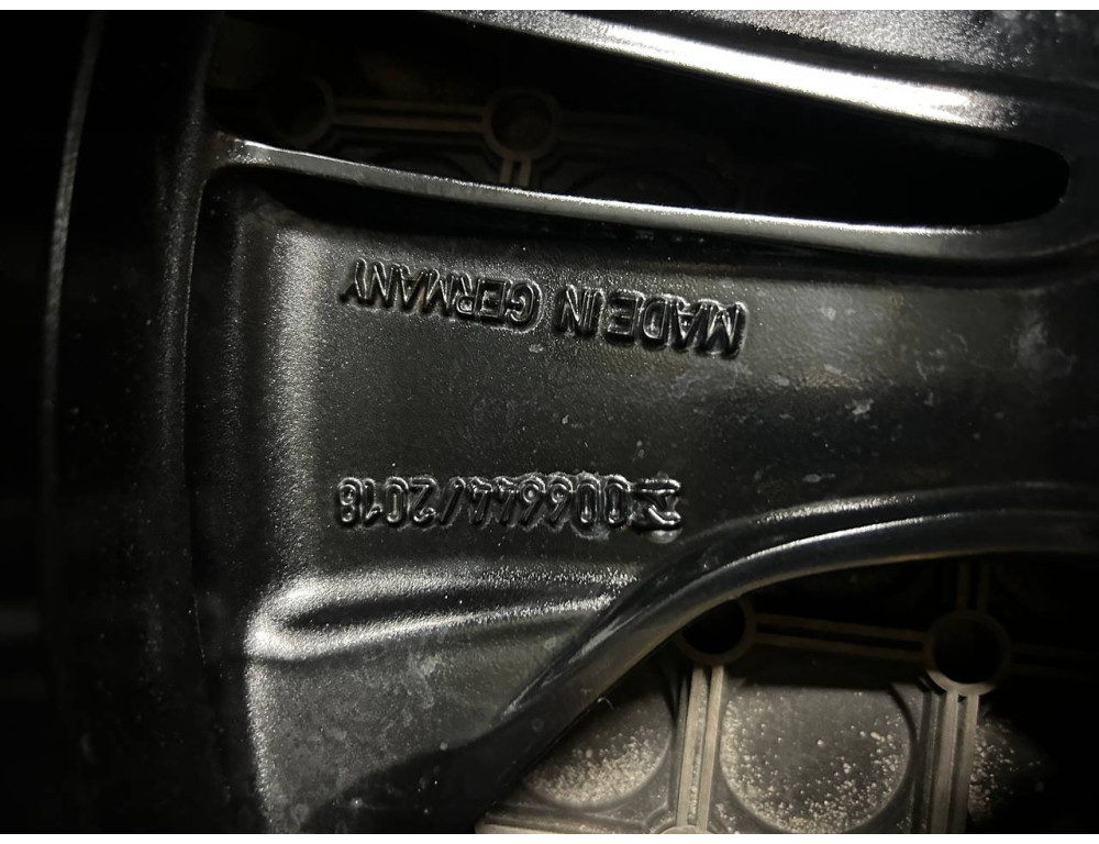 ДИСКИ БУ MERCEDES A2934011300 R19 7.5J PCD 5X112 ET32 DIA66.6 BKF