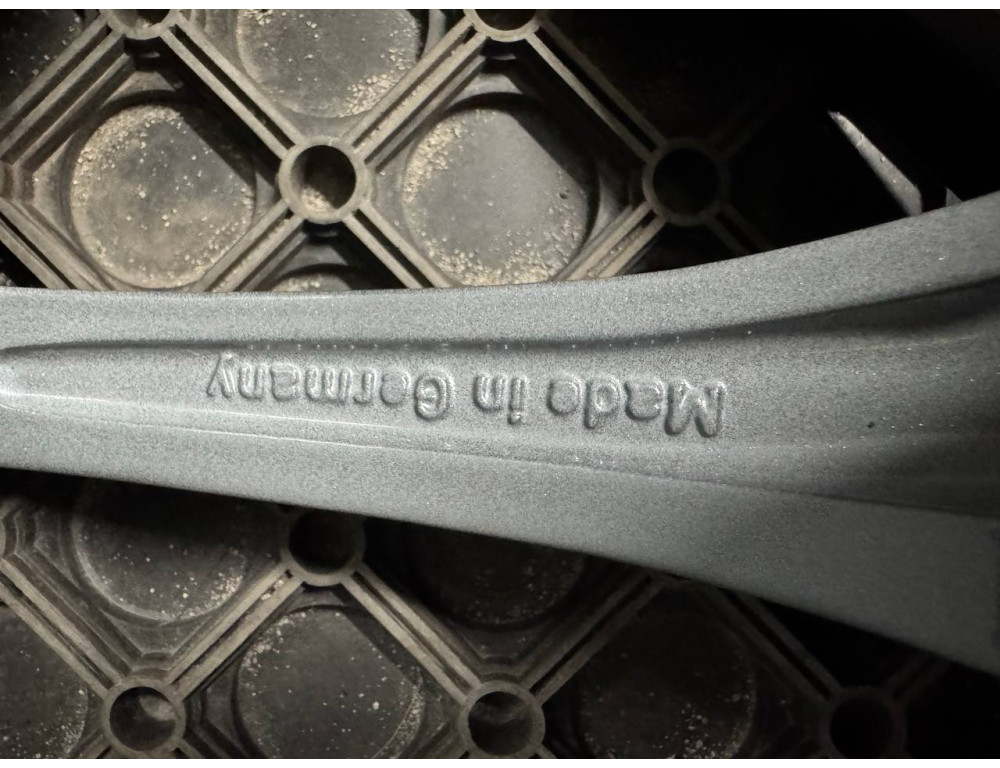 ДИСКИ БУ MERCEDES AMG A2134012700 R19 10J PCD 5X112 ET55 DIA66.6 GMF