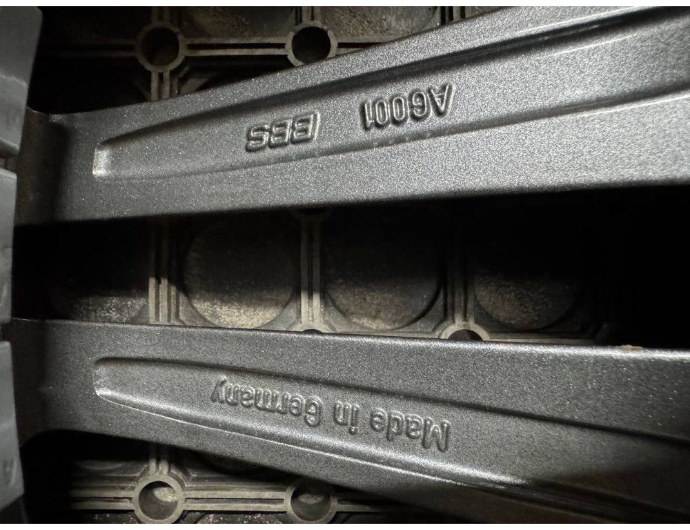 ДИСКИ БУ MERCEDES AMG A2054016200 R19 9J PCD 5X112 ET25 DIA66.6 GMF