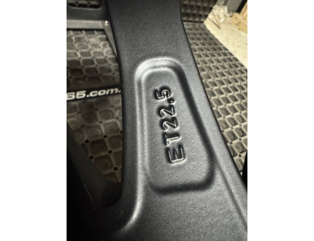 ДИСКИ БУ MERCEDES AMG A2904010200 R19 9.5J PCD 5X112 ET22,5 DIA66.6 BKF