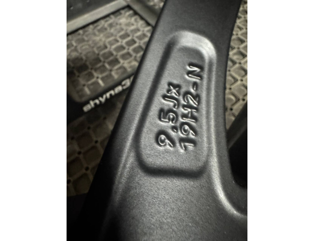 ДИСКИ БУ MERCEDES AMG A2904010200 R19 9.5J PCD 5X112 ET22,5 DIA66.6 BKF