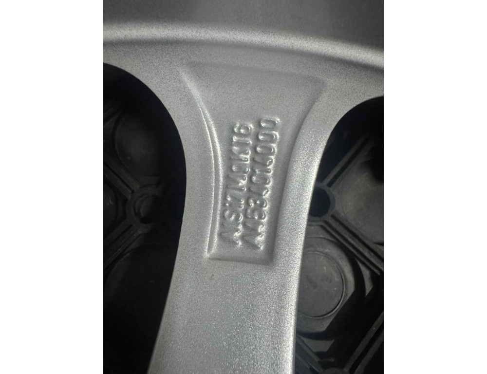 ДИСКИ БУ SMART A4534014000 R15 5.5J PCD 4X100 ET42 DIA60.1 S