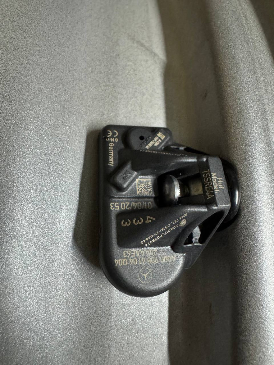 ДИСКИ БУ MERCEDES A1674012400 R20 8.5J PCD 5X112 ET55.6 DIA66.6 GMF
