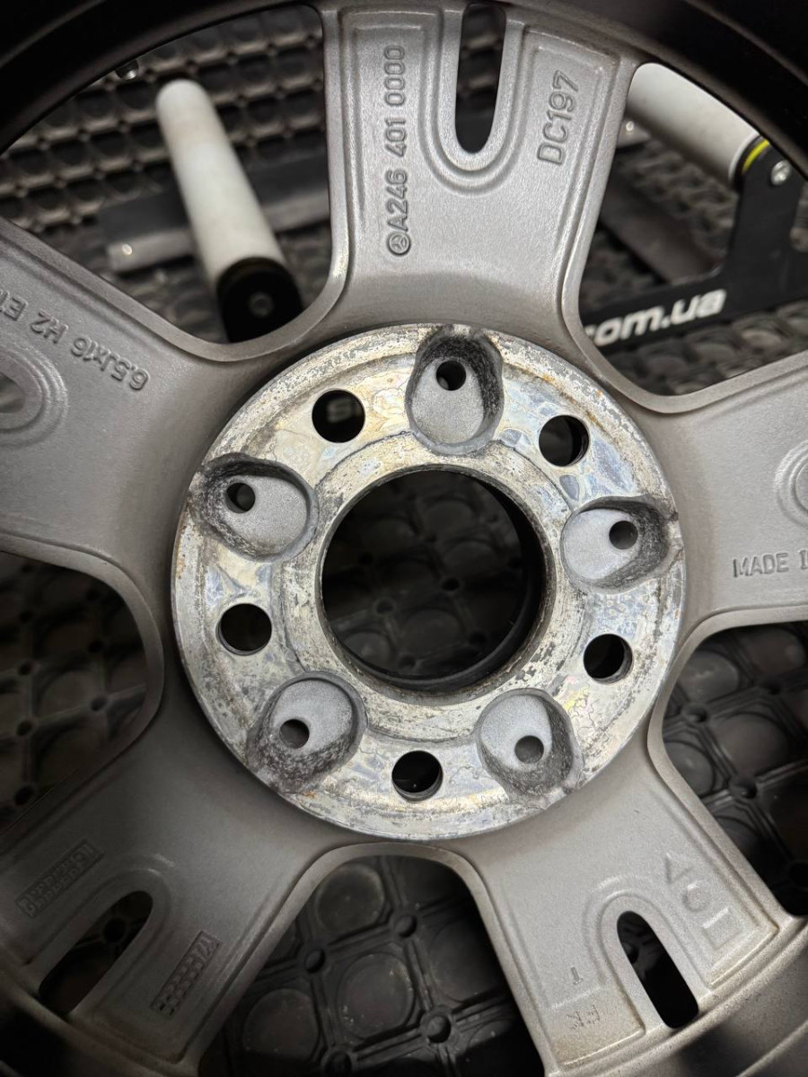ДИСКИ БУ MERCEDES A2464010000 R16 6.5J PCD 5X112 ET49 DIA66.6 BKF