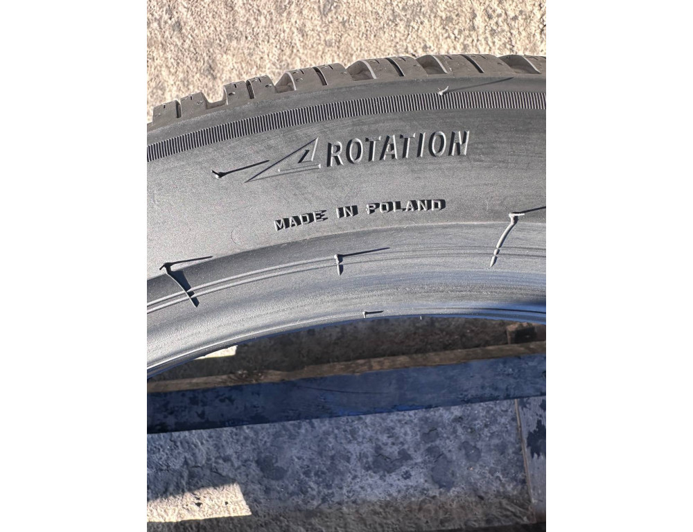 Bridgestone Blizzak LM005 285/40 R22 110W Demo