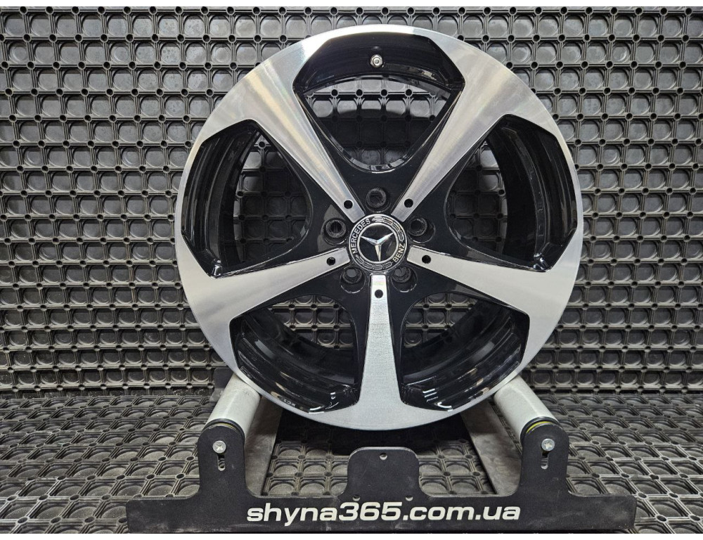 ДИСКИ БУ MERCEDES A2054014600 R18 7.5J PCD 5X112 ET44 DIA66.6 BKF