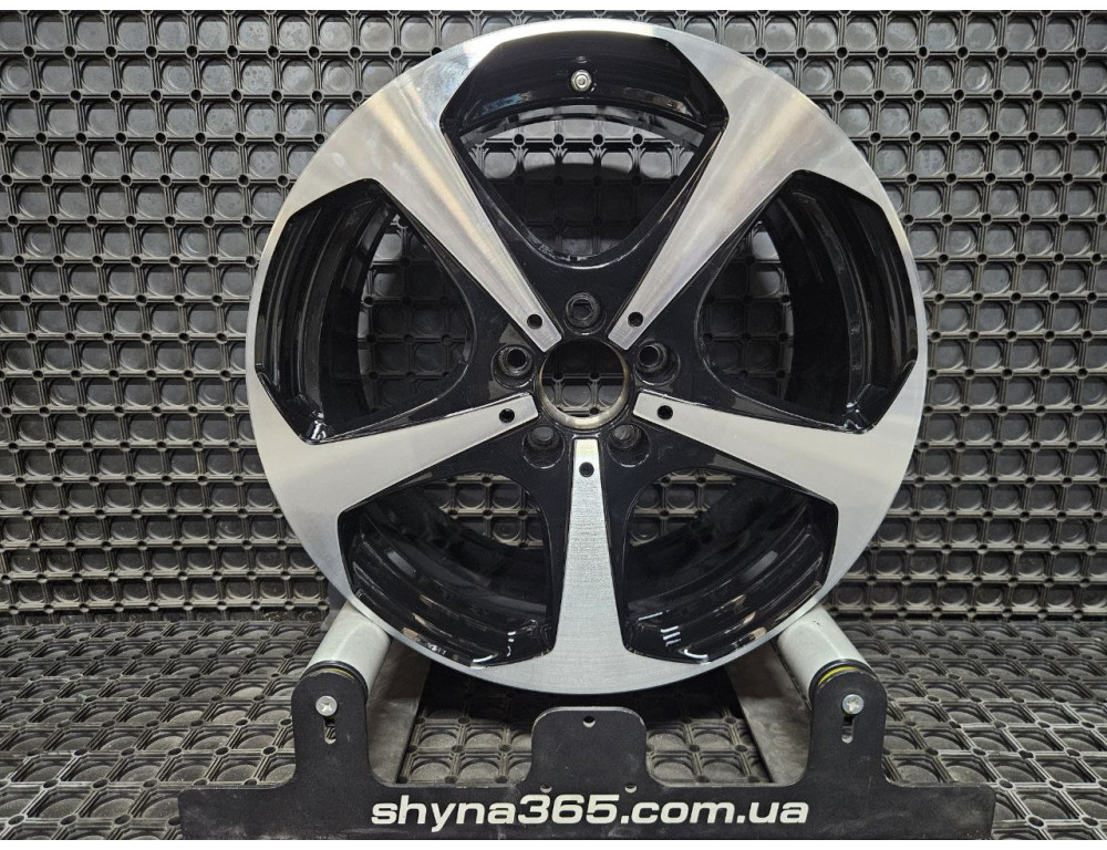 ДИСКИ БУ MERCEDES A2054014700 R18 8.5J PCD 5X112 ET56 DIA66.6 BKF