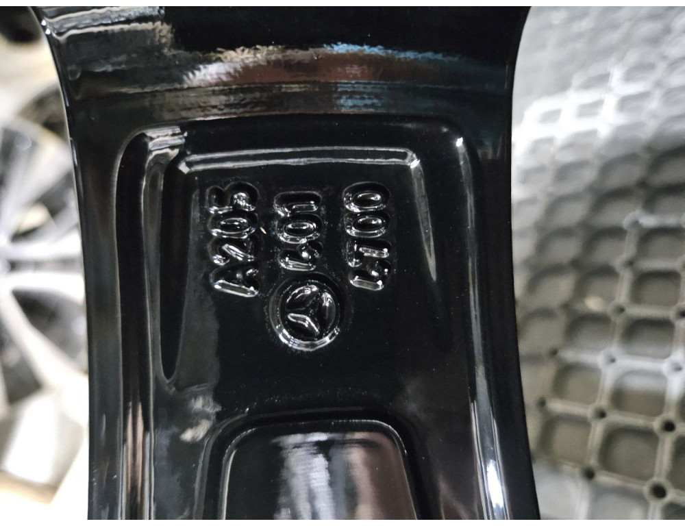 ДИСКИ БУ MERCEDES A2054014700 R18 8.5J PCD 5X112 ET56 DIA66.6 BKF