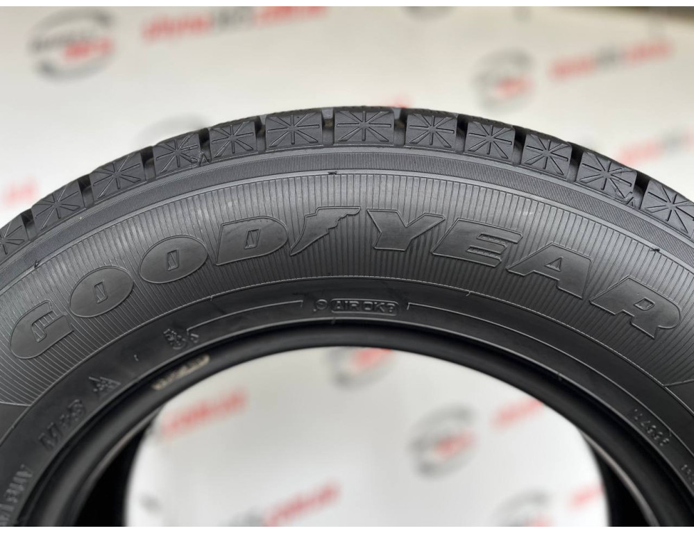 235/65 R17 GOODYEAR ICE NAVI SUV 8mm