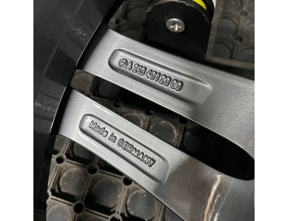 ДИСКИ БУ MERCEDES AMG A2134012000 R19 8J PCD 5X112 ET43 DIA66.6 GMF