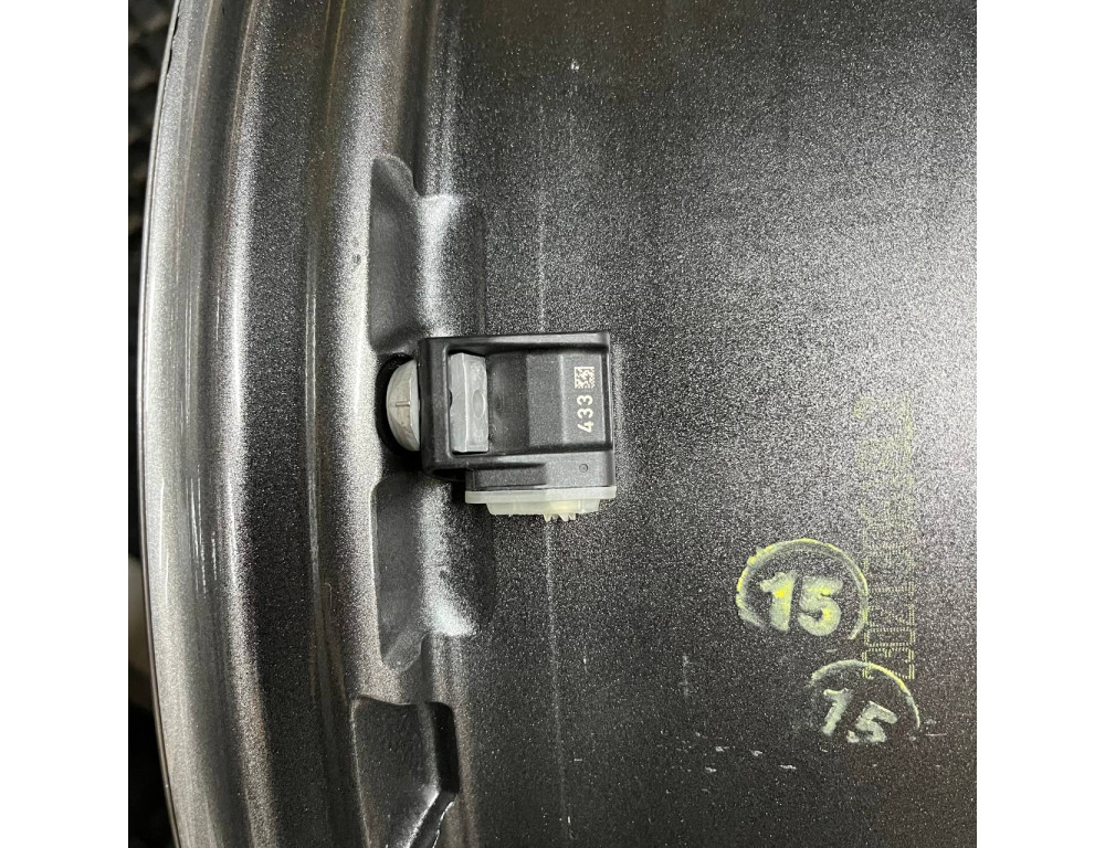 ДИСКИ БУ MERCEDES A2134010500 R19 8J PCD 5X112 ET43 DIA66.6 GMF