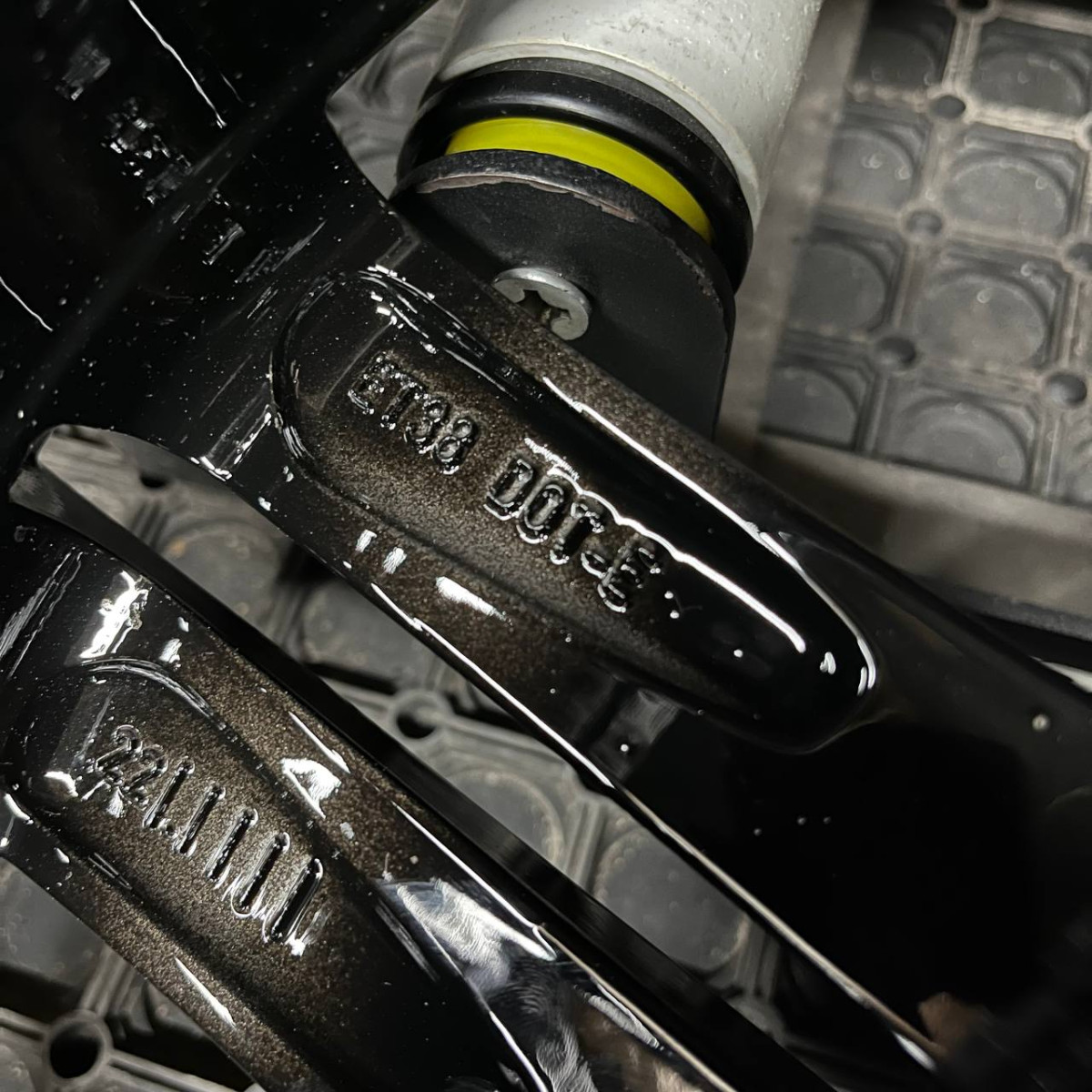 ДИСКИ БУ MERCEDES A2534014500 R18 8J PCD 5X112 ET38 DIA66.6 BKF