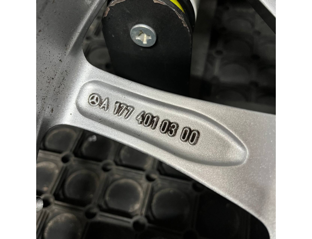 ДИСКИ БУ MERCEDES A1774010300 R17 6.5J PCD 5X112 ET44 DIA66.6 S