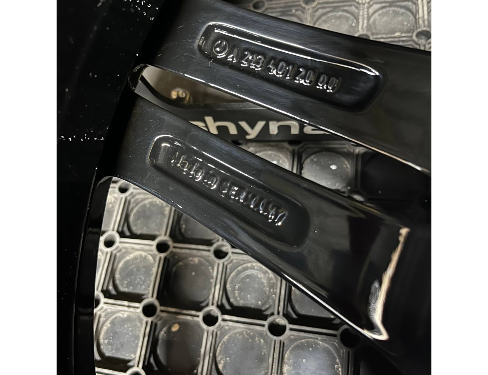 ДИСКИ БУ MERCEDES AMG A2134012000 R19 8J PCD 5X112 ET43 DIA66.6 BKF