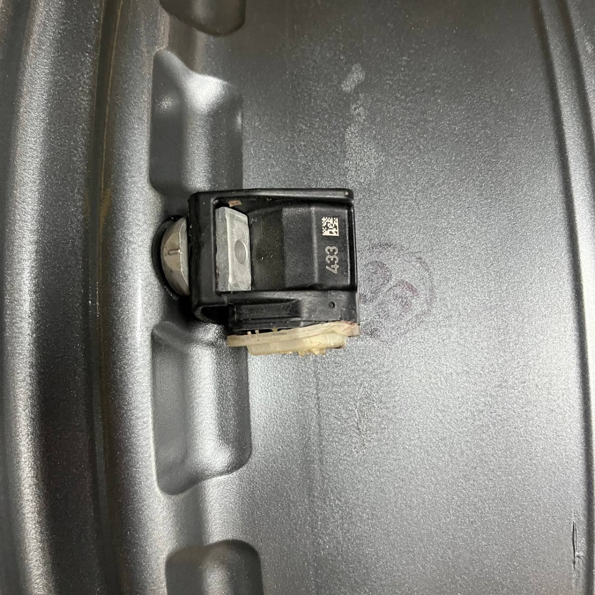 ДИСКИ БУ MERCEDES AMG A2134012000 R19 8J PCD 5X112 ET43 DIA66.6 GMF