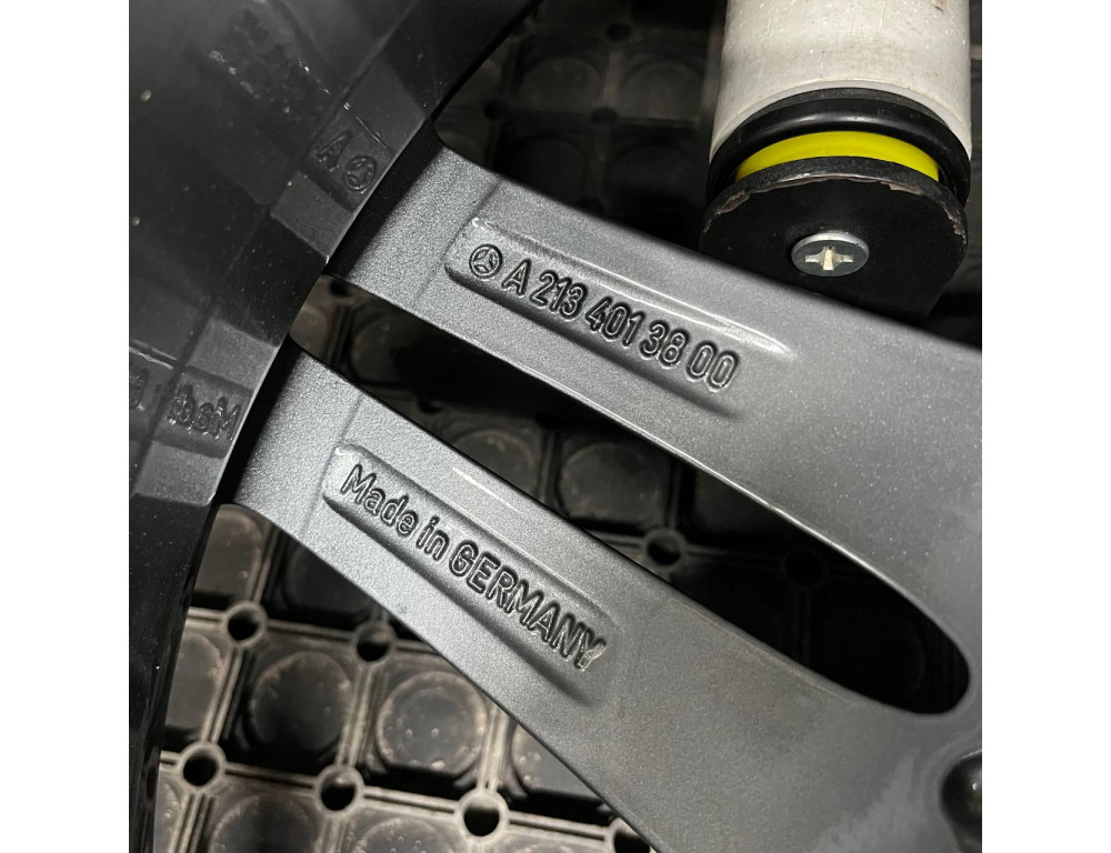 ДИСКИ БУ MERCEDES AMG A2134013800 R19 8J PCD 5X112 ET20 DIA66.6 GMF