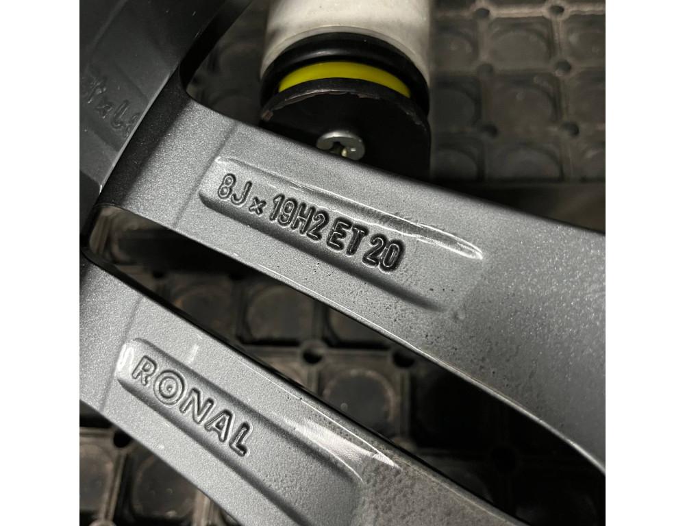 ДИСКИ БУ MERCEDES AMG A2134013800 R19 8J PCD 5X112 ET20 DIA66.6 GMF