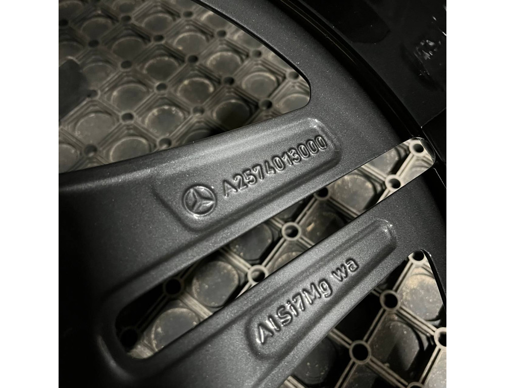 ДИСКИ БУ MERCEDES AMG A2574013000 R19 8J PCD 5X112 ET10 DIA66.6 GMF