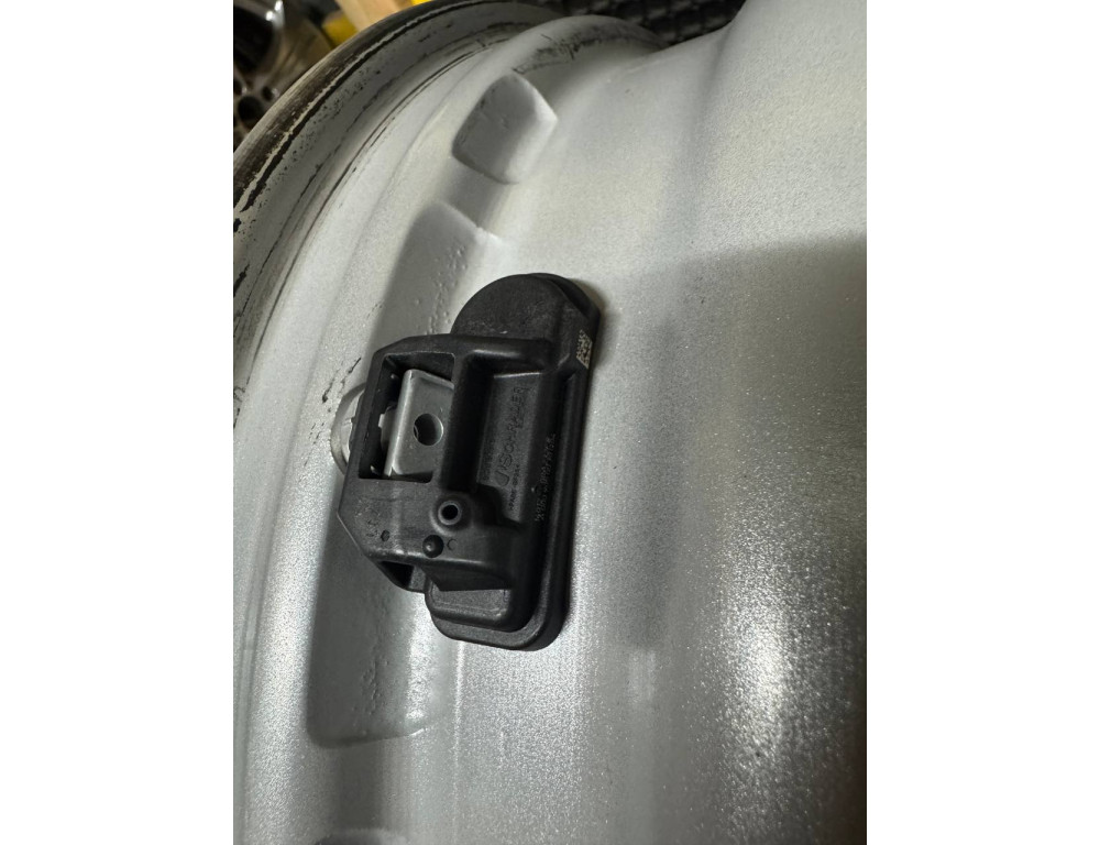 ДИСКИ БУ MERCEDES A1564010200 R18 7J PCD 5X112 ET46 DIA66.6 S