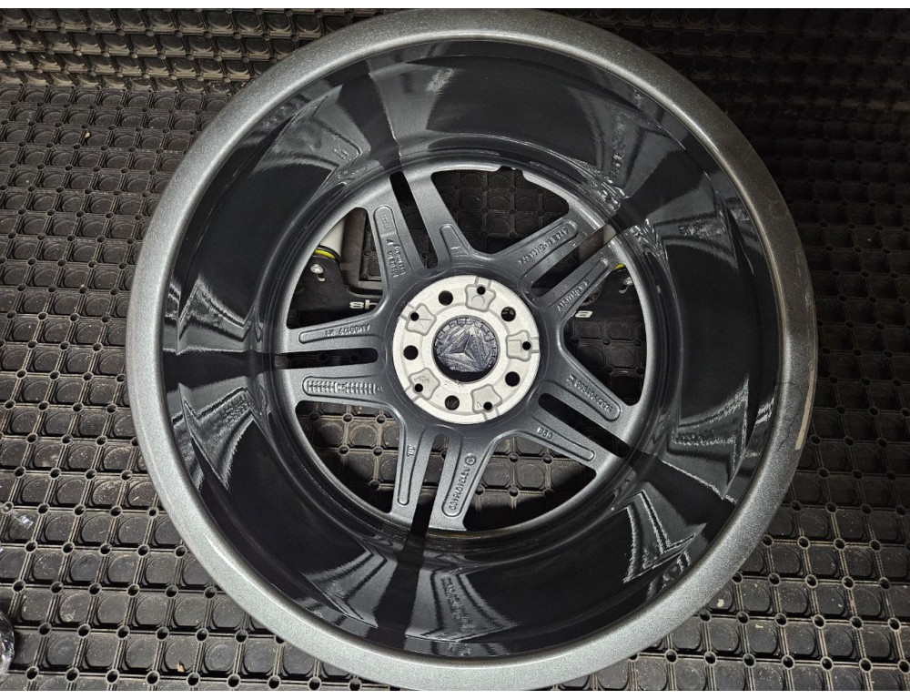 ДИСКИ БУ MERCEDES AMG A2134016400 R18 8J PCD 5X112 ET49 DIA66.6 GMF