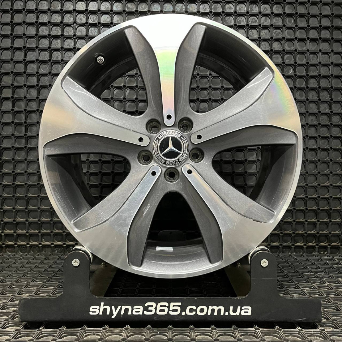 ДИСКИ БУ MERCEDES A2224012502 R19 8.5J PCD 5X112 ET36 DIA66.6 GMF