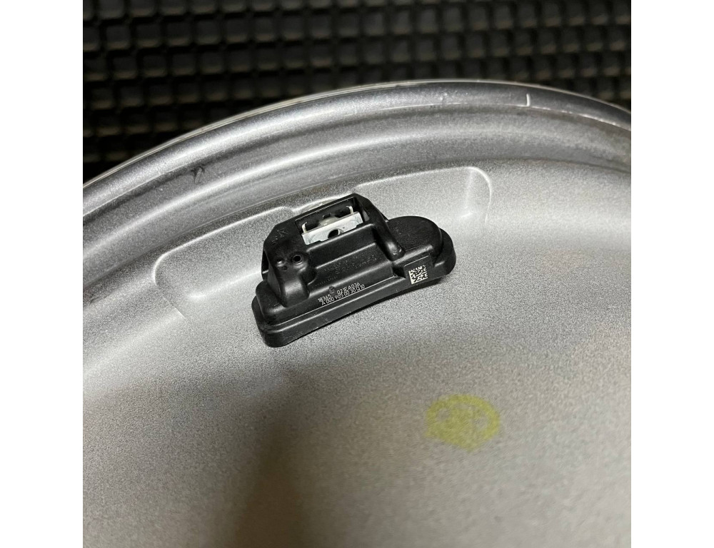 ДИСКИ БУ MERCEDES A2224012502 R19 8.5J PCD 5X112 ET36 DIA66.6 GMF