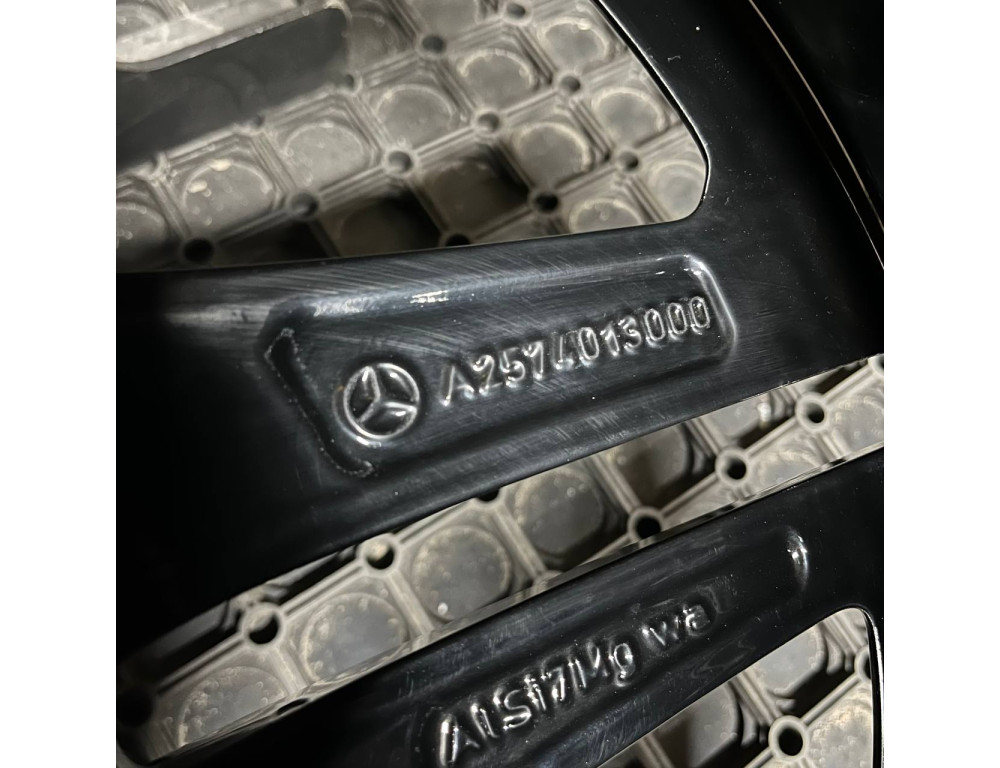 ДИСКИ ДЕМО MERCEDES AMG A2574013000 R19 8J PCD 5X112 ET10 DIA66.6 BKF