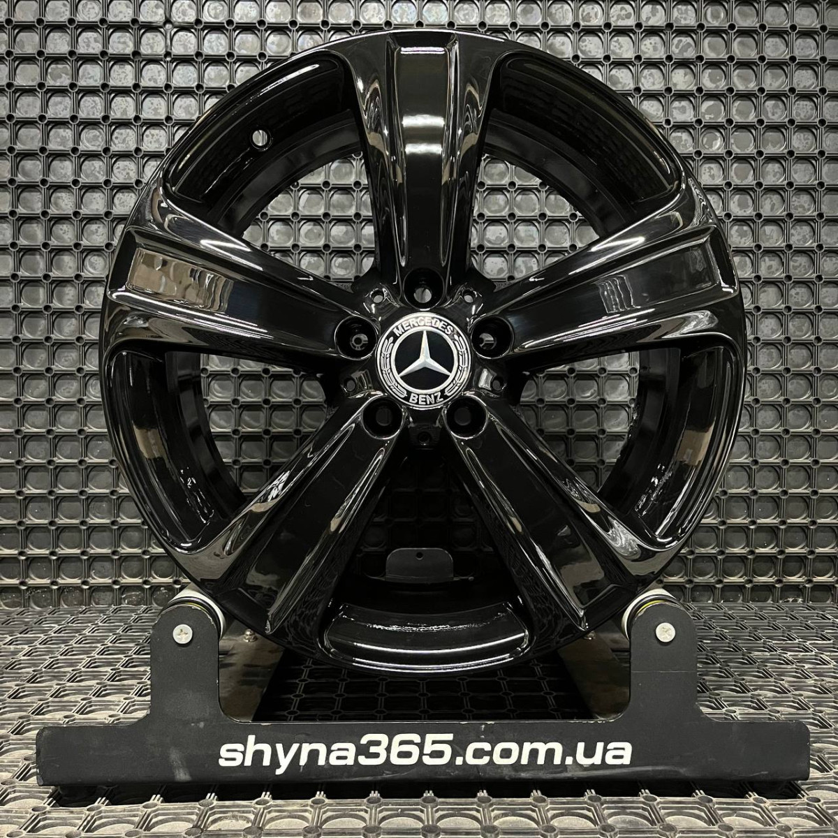 ДИСКИ ДЕМО* MERCEDES A2534012100 R18 8J PCD 5X112 ET38 DIA66.6 BK