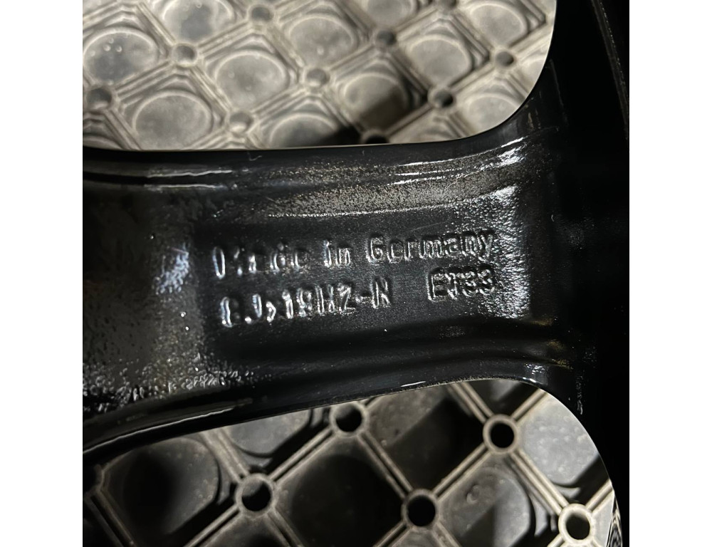 ДИСКИ ДЕМО* MERCEDES A2574011000 R19 8J PCD 5X112 ET33 DIA66.6 BKF