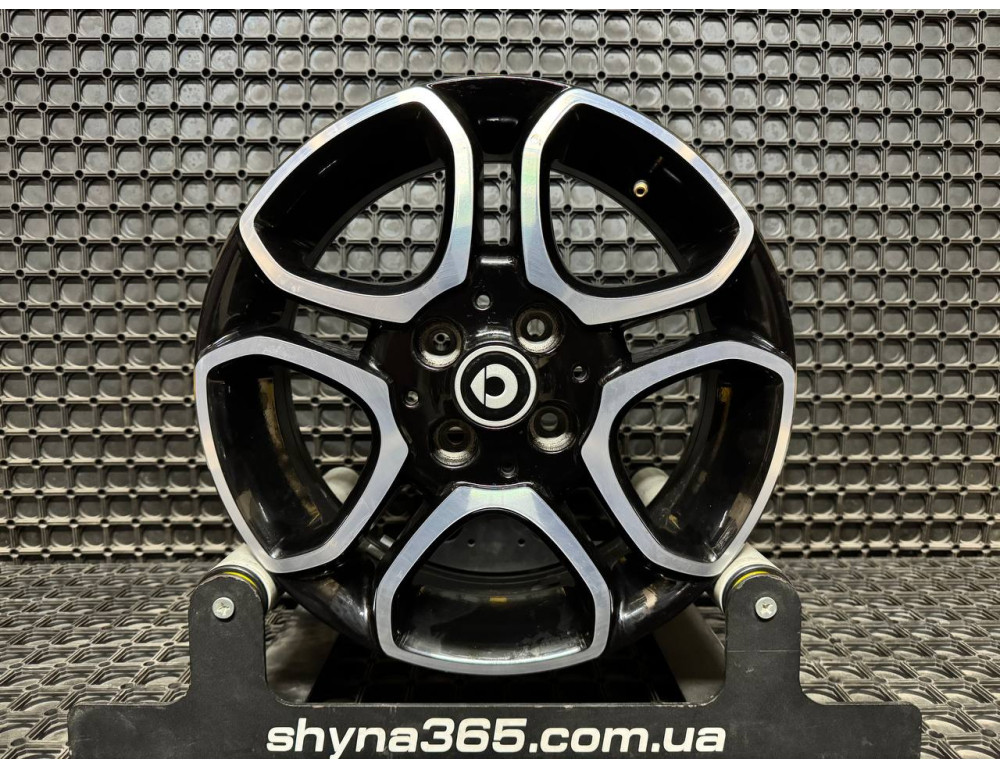 ДИСКИ БУ SMART A4534018600 R15 5.5J PCD 4X100 ET42 DIA60.1 BKF