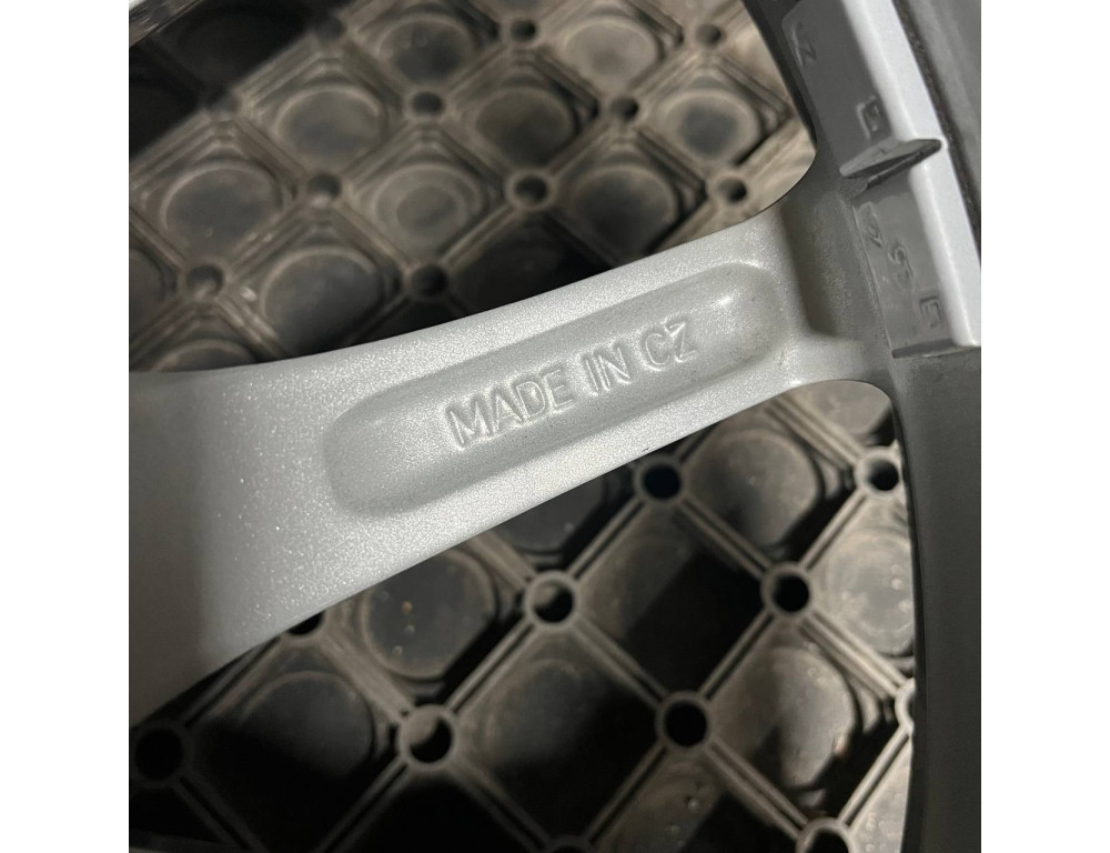 ДИСКИ ДЕМО BMW 6879183 R17 7.5J PCD 5X112 ET24 DIA66.6 S